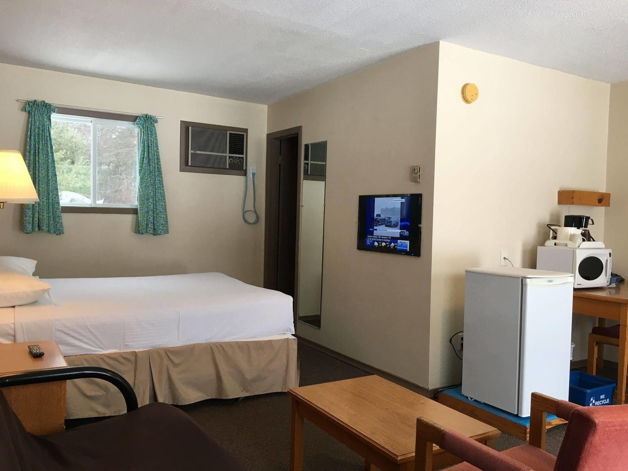 South River Algonquin Motel מראה חיצוני תמונה